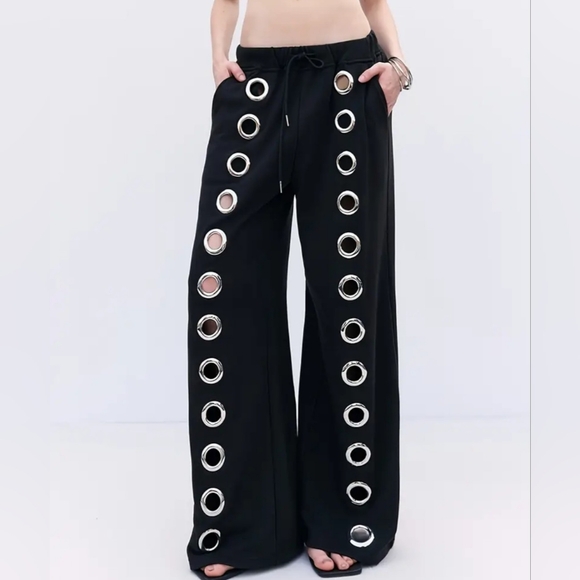 Stylish Black Wide-Leg Pants with Grommet Accents - Picture 1 of 4